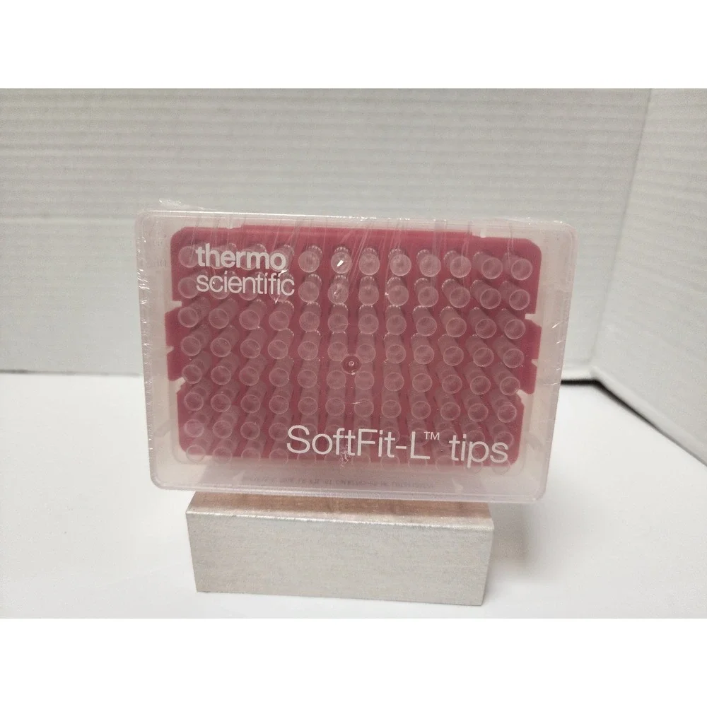 Sealed Thermo Scientific SoftFit-L pipette tips in‎ a hinged rack
